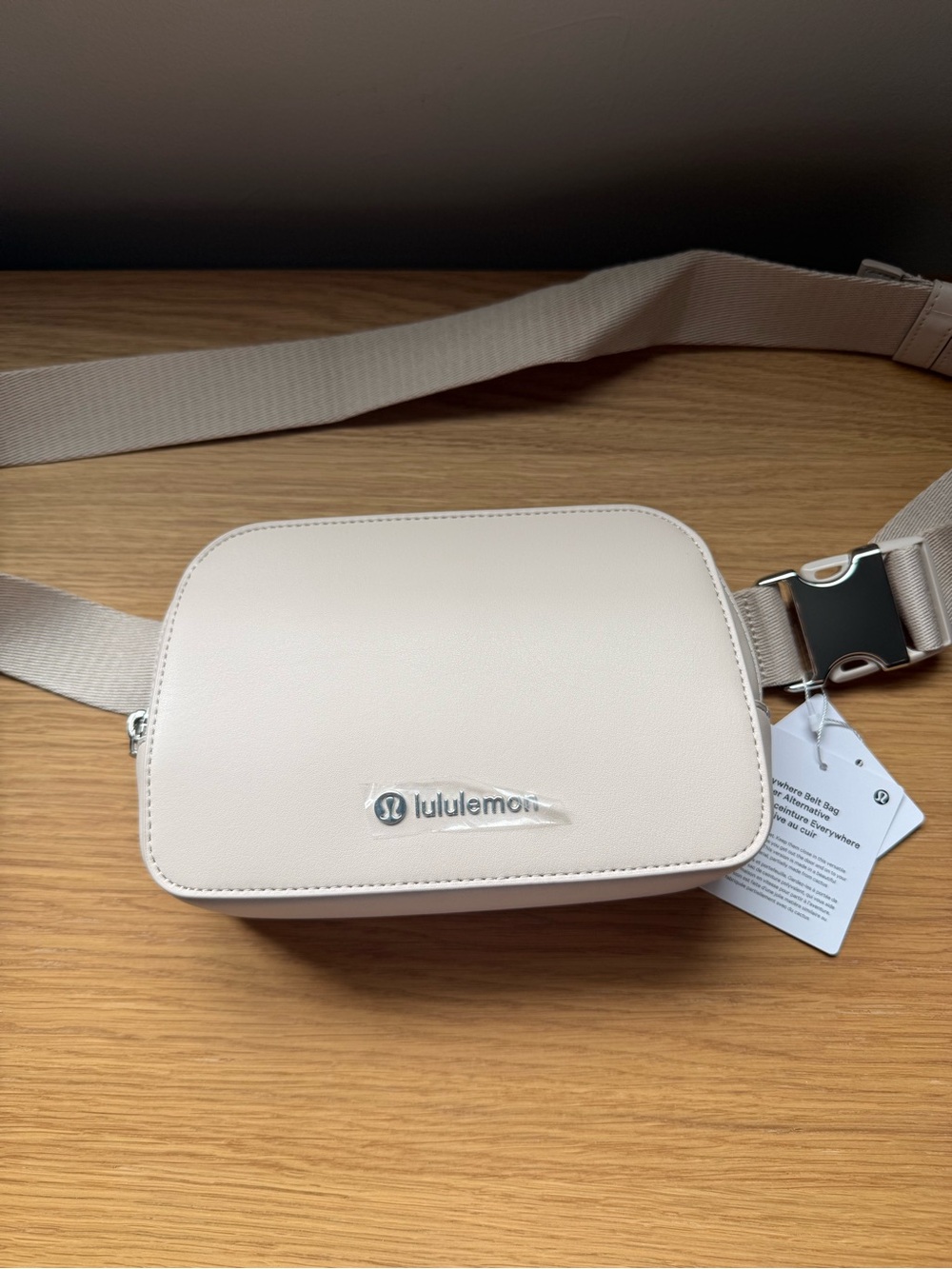lululemon athletica Cashew Everywhere Belt Bag